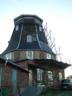 Windmühle Neukloster, Eingang Nordost, 2024