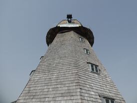Windmühle 2 in Woldegk die Ehlertsche Mühle - Ansicht der Mühle mit Achtkant und Kappe 2024
