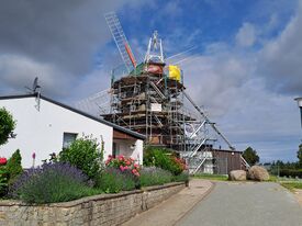 Windmühle 2 in Kröpelin die Versunkene Mühle - Ansicht von Zufahrt der Mühle 2025