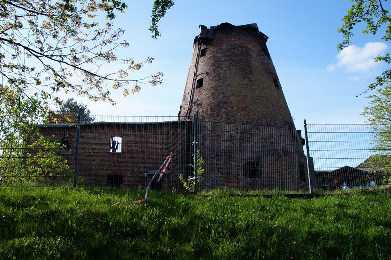 Datei:Wolgast2-Wendorf-Windmuehle-Muehlen-MV-Foto-Arlt-2024-1.JPG