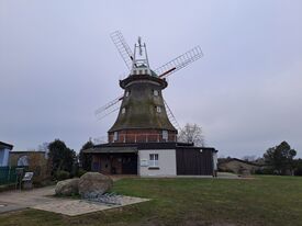 Windmühle 2 in Kröpelin die Versunkene Mühle - Eingang Ostseite 2025