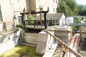Wassermühle Warin - Ansicht auf trocken gelegte Wehr 2024