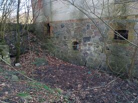 Wassermühle Kittendorf - Giebel Wasserseite mit Loch Wsserradwelle 2024