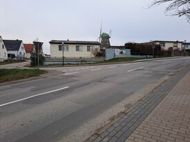Windmühle 2 in Kröpelin die Versunkene Mühle -Straßenansicht Schulstraße 2025