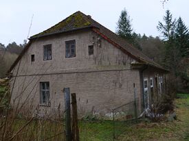 Wassermühle Hohenzieritz die Sandmühle - Giebel von der Zufahrt 2025