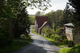 Wassermühle Wasdow - Ansicht vom Dorf von Osten 2024