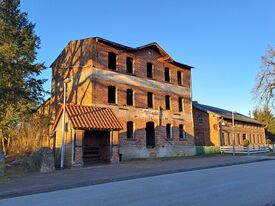 Motormühle Gorlosen - Ansicht der Mühle im Ortszentrum 2025