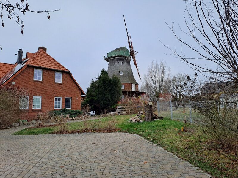 Datei:Neubukow-Windmuehle1-Muehlen-MV-Foto-Arlt-2025-2.jpg