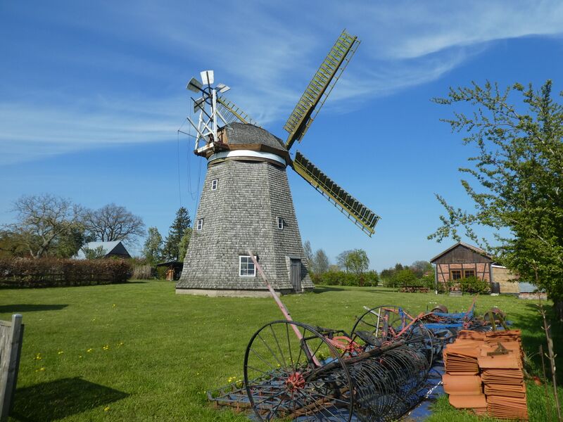 Datei:Steinhagen-Windmuehle-Muehlen-MV-Foto-Arlt-2024-2.JPG