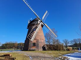 Windmühle Hagenow Heide - Ansicht Mühle frei in der Landschaft 2025