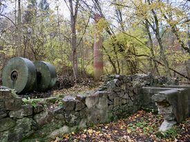 Wassermühle Neubrandenburg die Papiermühle - Mauerreste und Kollergang 2025