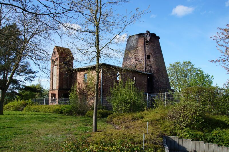 Datei:Wolgast2-Wendorf-Windmuehle-Muehlen-MV-Foto-Arlt-2024-2.JPG