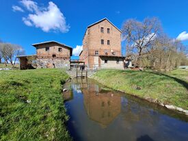 Wassermühe Leistenow - Ansicht auf Mühle vom Augraben 2025