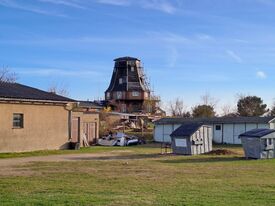 Windmühle Neukloster - Ansicht der Mühle am Stadteingang 2025