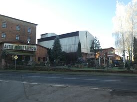 Motormühle in Tarnow die Antikmühle - Ansicht der Mühle mit großen ehemaligen Getreidespeicher 2025