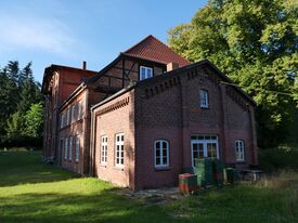 Wassermühle in Schildfeld - Ansicht auf Wohnhaus Hofseite Südwest 2025