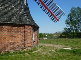 Windmühle Stove - Mühle mit Blick auf den Ort 2025