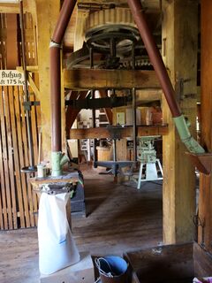 Windmühle Stove - Ansicht von Fahrstuhl und Antrieb Mahlgang 2024