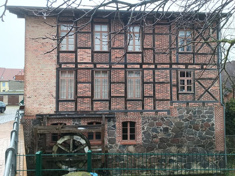 Datei:Wassermühle Lassan Bild 2.jpg