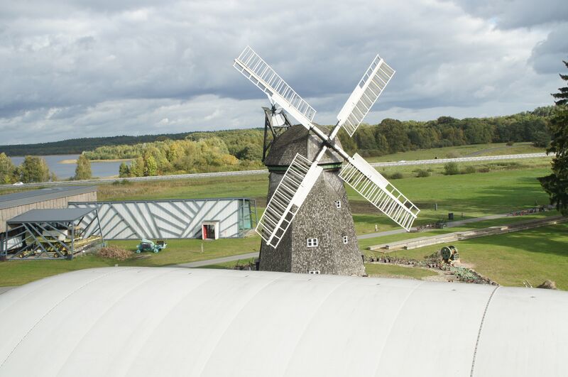 Datei:Windmühle Alt Schwerin Bild 2.jpg