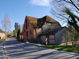 Wassermühle Reinshagen - Mühle mit Radschauer von Norden 2025