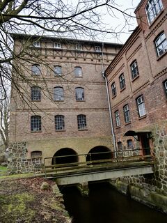 Wassermühle Gielow - Wasserauslauf aus Turbinenkammer von Norden 2025