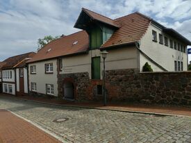 Wassermühle in Sternberg die Erbkornmühle - Mühlengebäude Straßenseite 2024